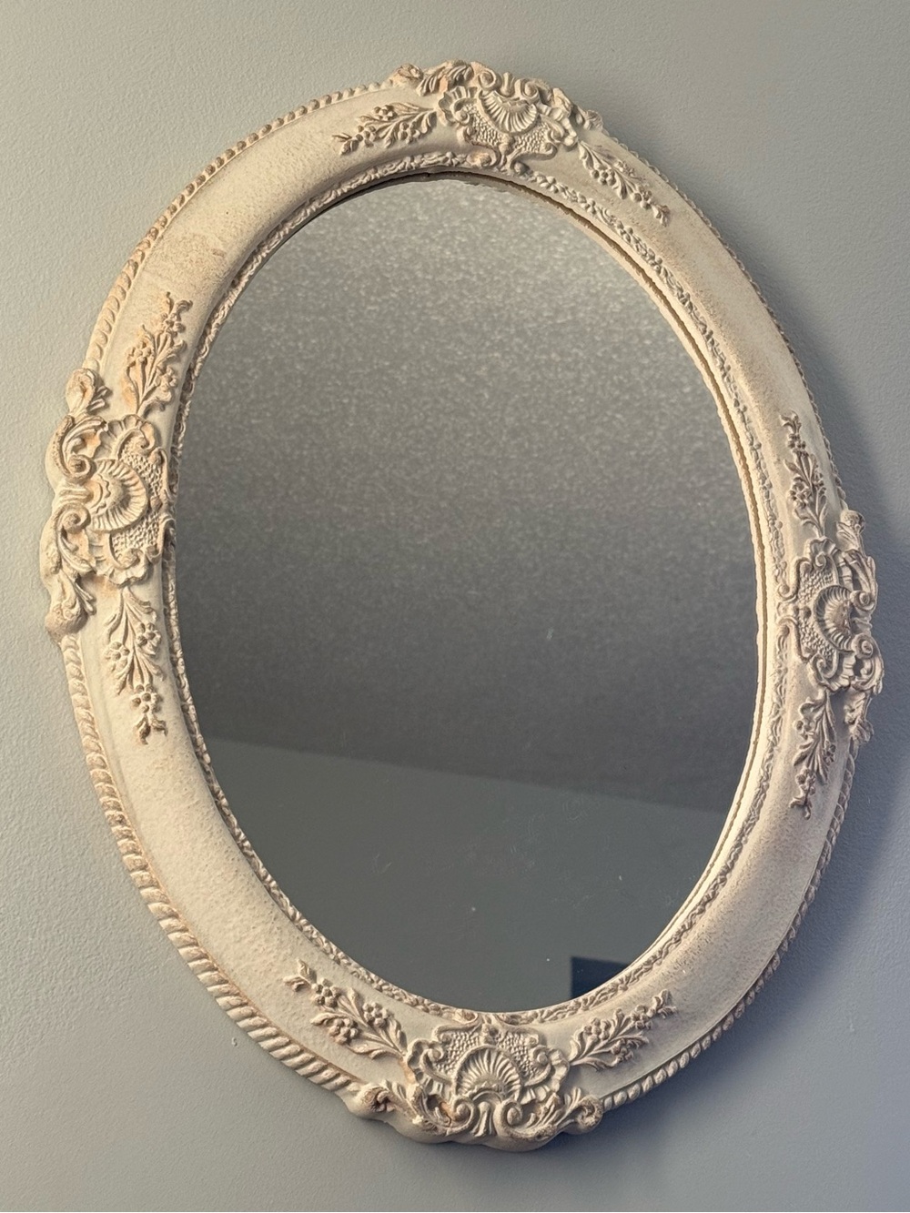 16x20.5” Modern Italian Faux Plaster Papier-Mâché Cast Wall Hanging Mirror